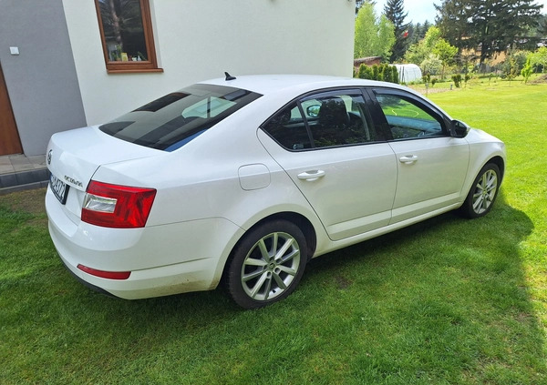 Skoda Octavia cena 34900 przebieg: 268000, rok produkcji 2015 z Skierniewice małe 529